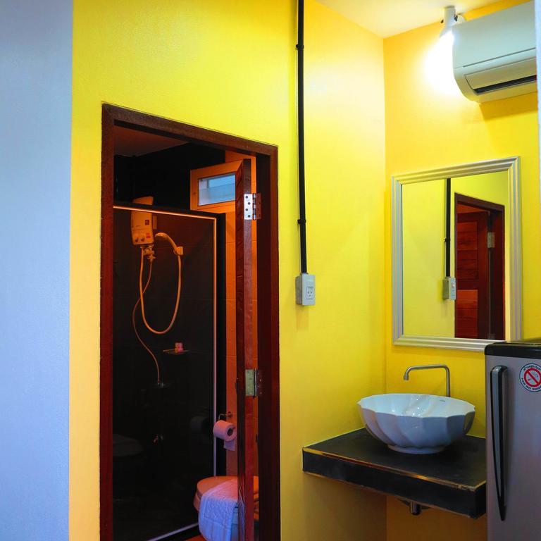 Coco Coozy Apartment Kanchanaburi Room photo