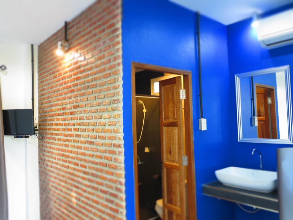 Coco Coozy Apartment Kanchanaburi Room photo